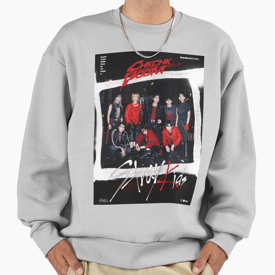 Stray Kids Dominate World Tour Sweatshirt - Image 4