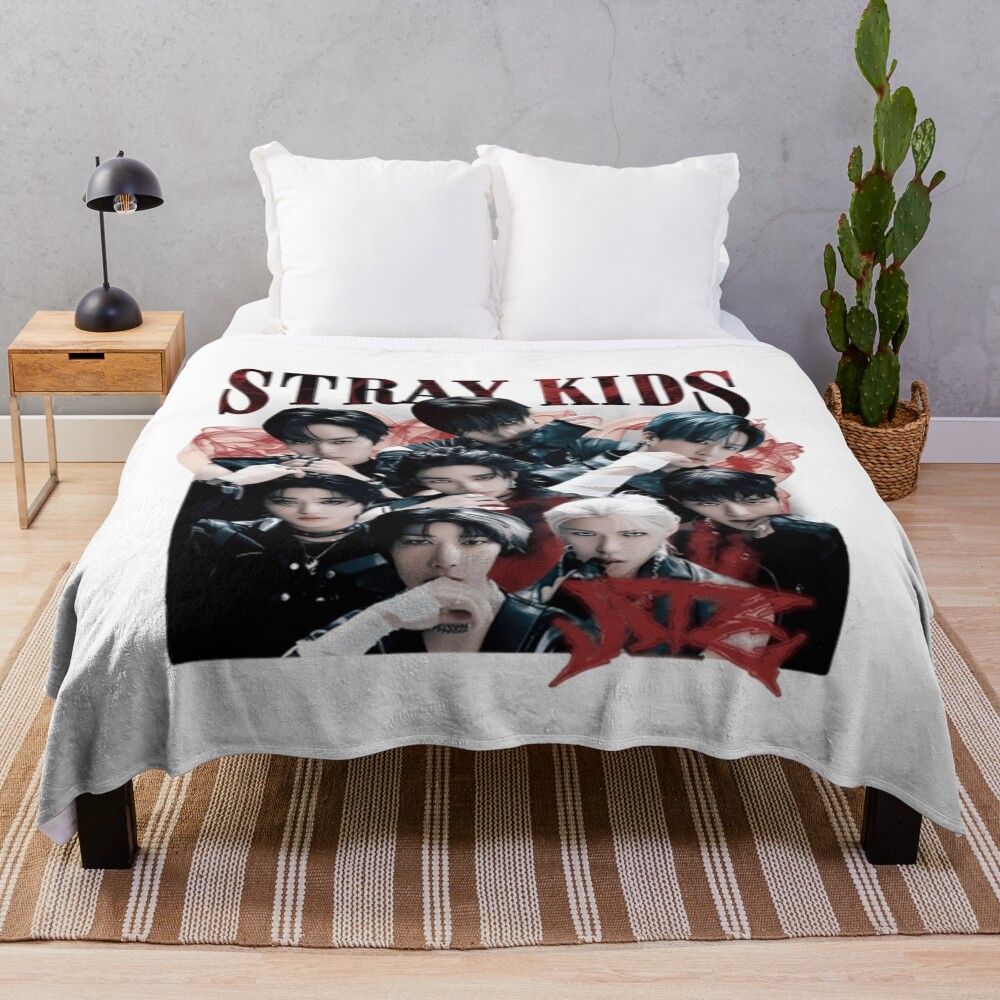 Stray Kids Team Throw Blanket